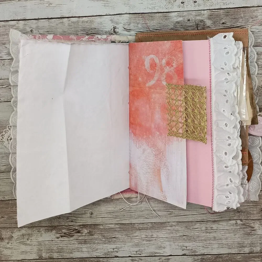Pink Embellished Junk Journal: Flowers, Birds and Butterflies (Serendipity)